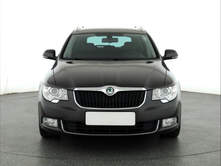Škoda Superb, 2011 - pohled č. 2