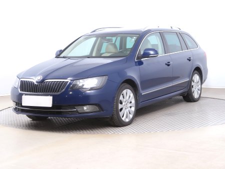 Škoda Superb, 2013 - pohled č. 3