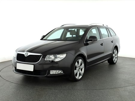 Škoda Superb, 2011 - pohled č. 3