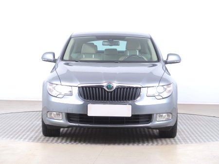 Škoda Superb, 2012 - pohled č. 2