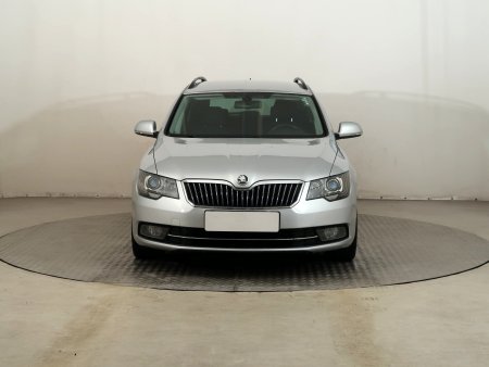 Škoda Superb, 2014 - pohled č. 2
