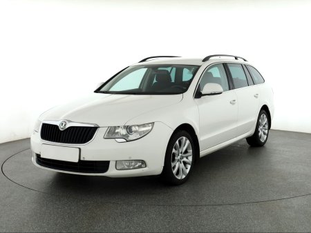 Škoda Superb, 2013 - pohled č. 3