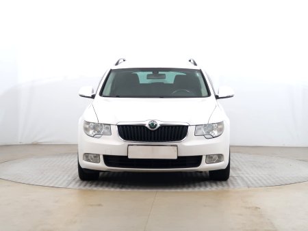 Škoda Superb, 2012 - pohled č. 2