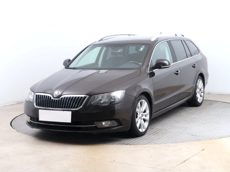 Škoda Superb, 2014 - pohled č. 3