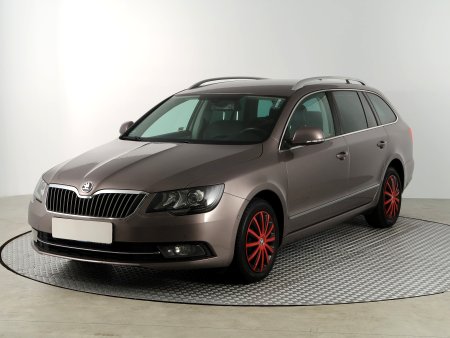 Škoda Superb, 2014 - pohled č. 3