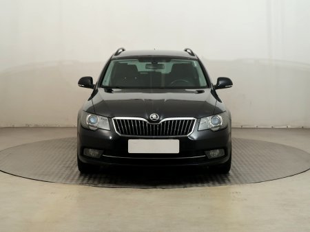 Škoda Superb, 2014 - pohled č. 2