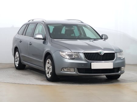 Škoda Superb, 2011