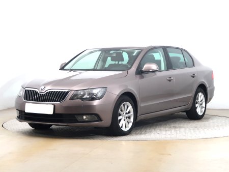 Škoda Superb, 2013 - pohled č. 3