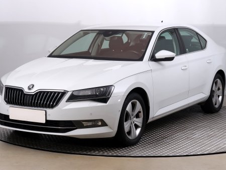 Škoda Superb, 2019 - pohled č. 3