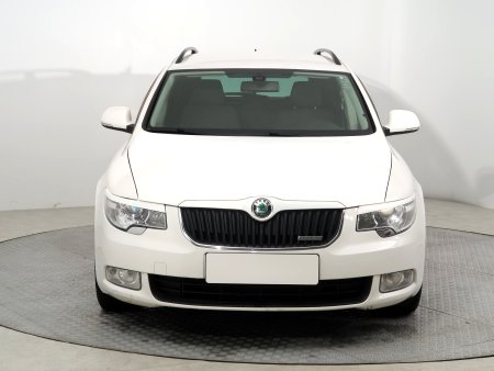Škoda Superb, 2012 - pohled č. 2