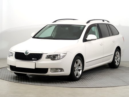 Škoda Superb, 2012 - pohled č. 3