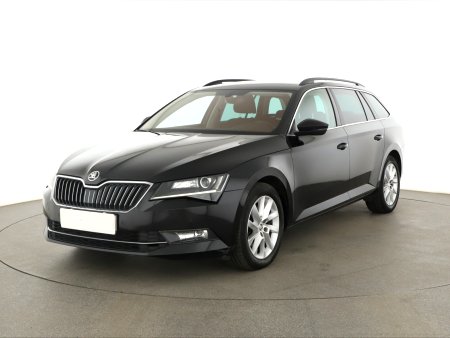 Škoda Superb, 2018 - pohled č. 3