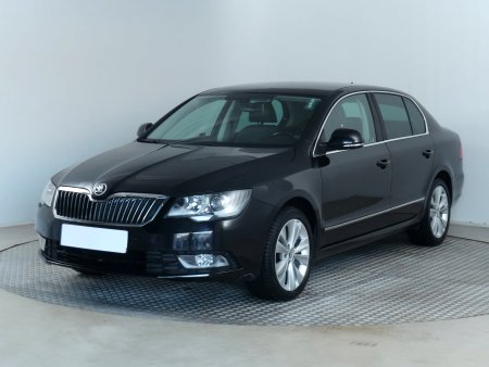 Škoda Superb, 2014 - pohled č. 3