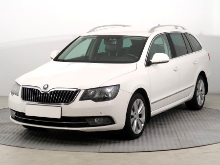 Škoda Superb, 2014 - pohled č. 3