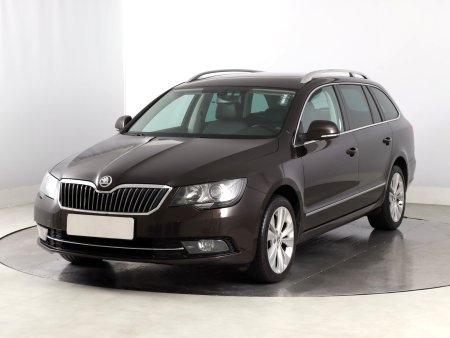 Škoda Superb, 2014 - pohled č. 3