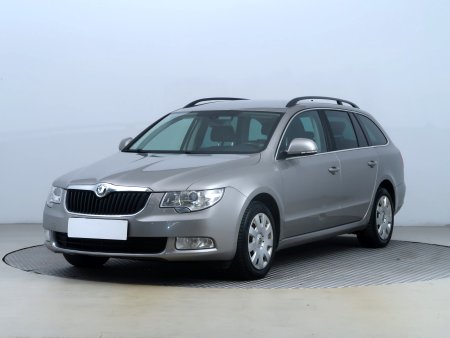 Škoda Superb, 2013 - pohled č. 3