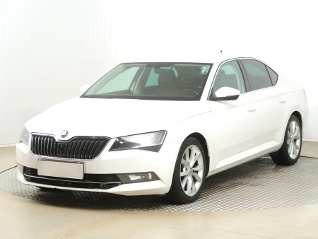 Škoda Superb, 2018 - pohled č. 3