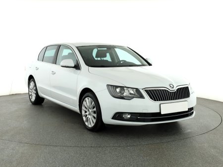Škoda Superb, 2015