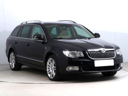 Škoda Superb, 2011