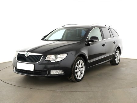 Škoda Superb, 2012 - pohled č. 3