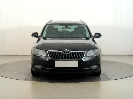 Škoda Superb, 2014 - pohled č. 2