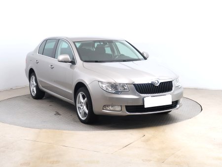 Škoda Superb, 2012