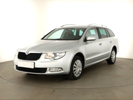 Škoda Superb, 2012 - pohled č. 3