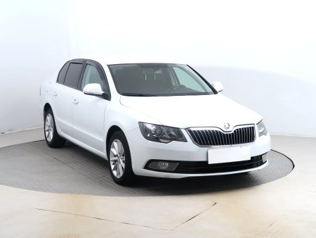 Škoda Superb, 2015