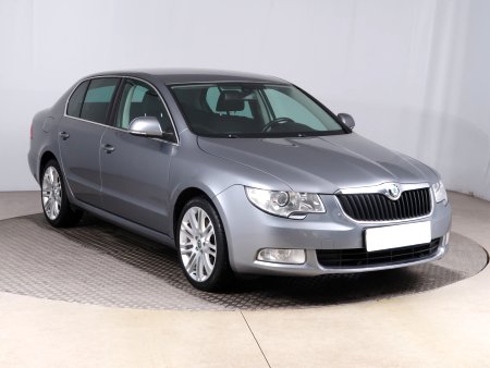Škoda Superb, 2011
