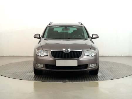 Škoda Superb, 2011 - pohled č. 2