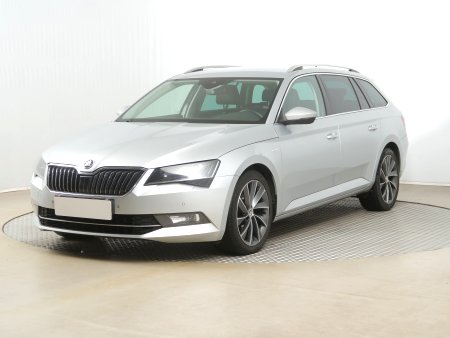Škoda Superb, 2019 - pohled č. 3