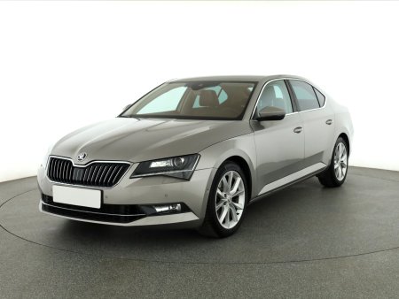 Škoda Superb, 2015 - pohled č. 3