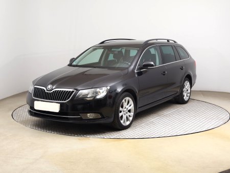 Škoda Superb, 2013 - pohled č. 3