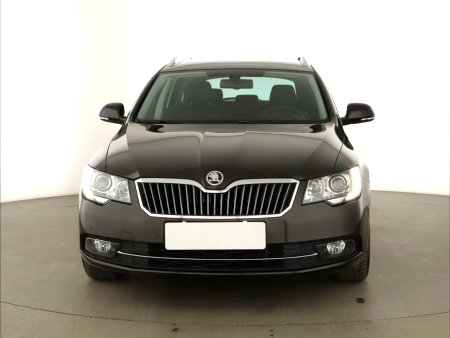 Škoda Superb, 2014 - pohled č. 2