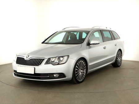 Škoda Superb, 2013 - pohled č. 3
