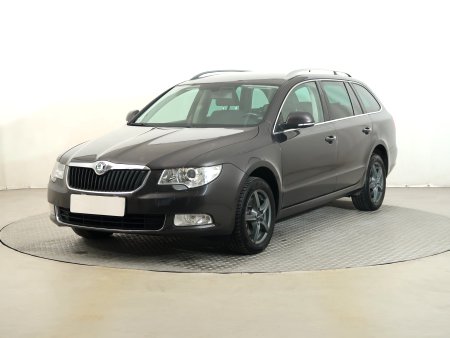 Škoda Superb, 2010 - pohled č. 3