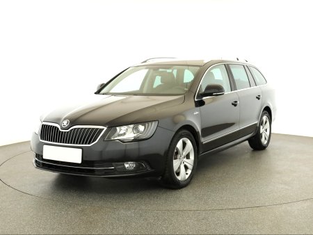Škoda Superb, 2014 - pohled č. 3