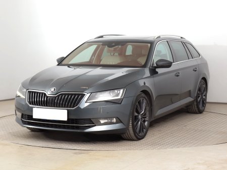 Škoda Superb, 2018 - pohled č. 3