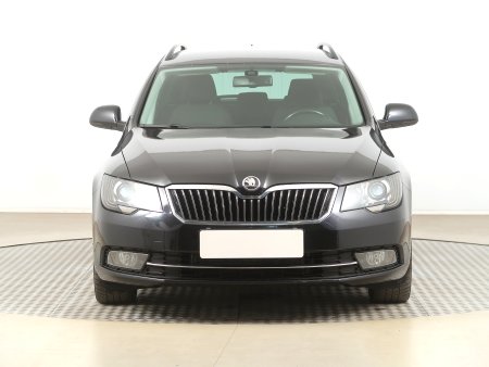 Škoda Superb, 2014 - pohled č. 2