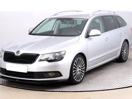 Škoda Superb, 2014 - pohled č. 3
