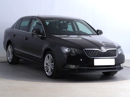 Škoda Superb, 2015