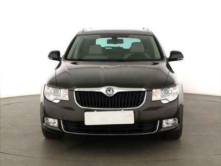 Škoda Superb, 2012 - pohled č. 2