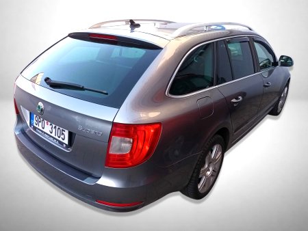 Škoda Superb, 2012 - pohled č. 2