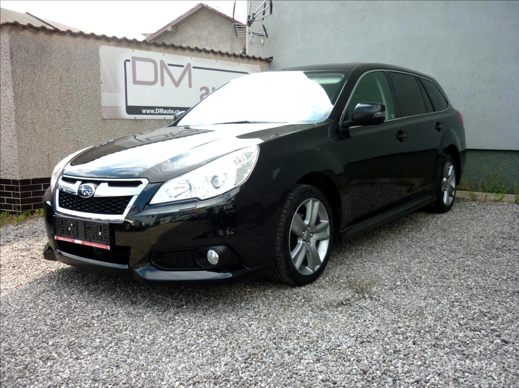 Subaru Legacy, 2013 - celkový pohled