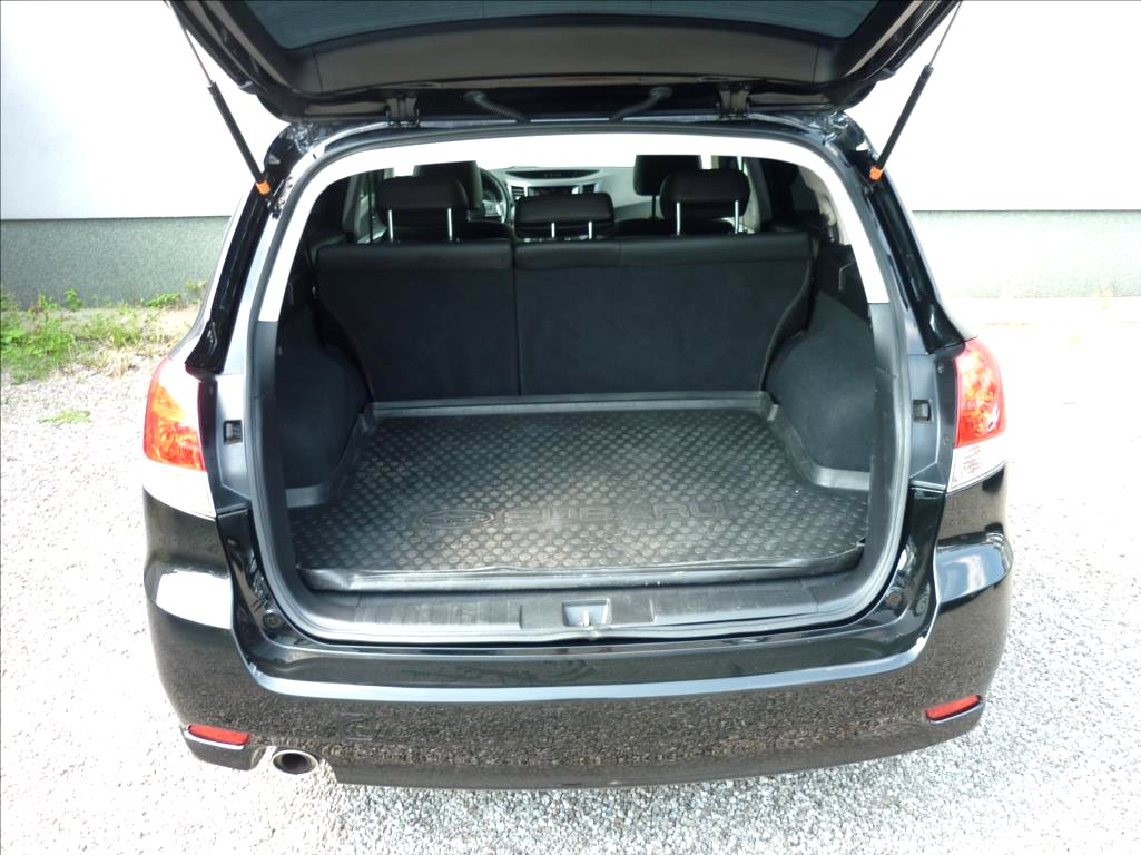 Subaru Legacy, 2013 - pohled č. 8