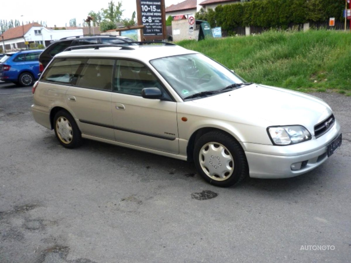 Subaru Legacy, 2000 - celkový pohled