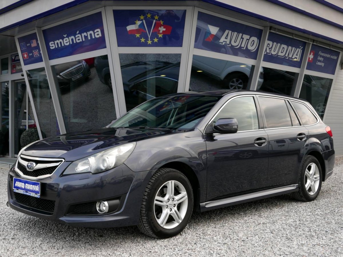 Subaru Legacy, 2011 - celkový pohled
