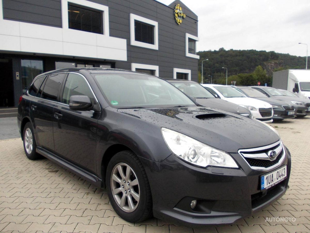 Subaru Legacy, 2010 - celkový pohled