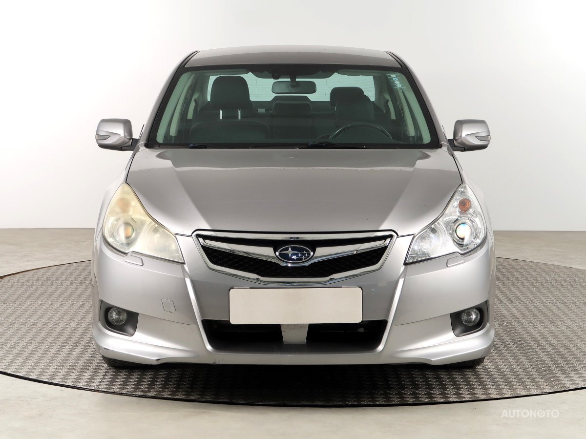 Subaru Legacy, 2011 - pohled č. 2