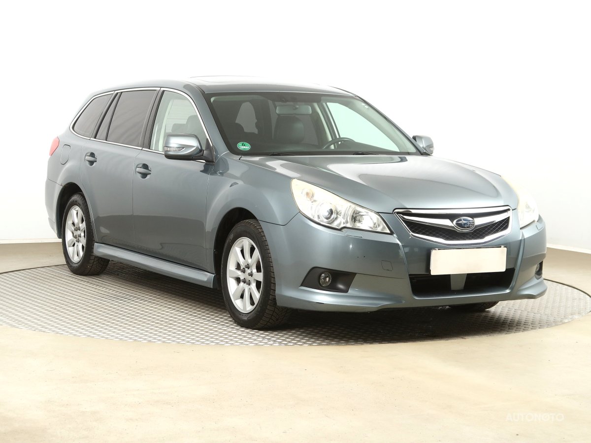 Subaru Legacy, 2011 - celkový pohled